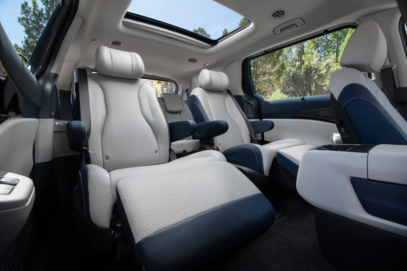 VDP-KIA-CARNIVAL-2026_SIEGES